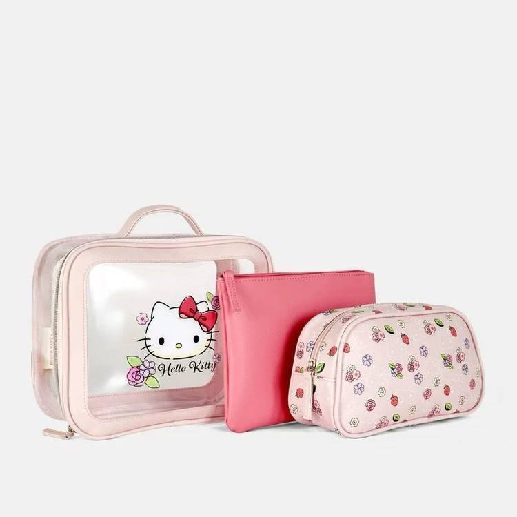 ชุดกระเป๋าใส่ของใช้ Hello Kitty งานช็อปญี่ปุ่น