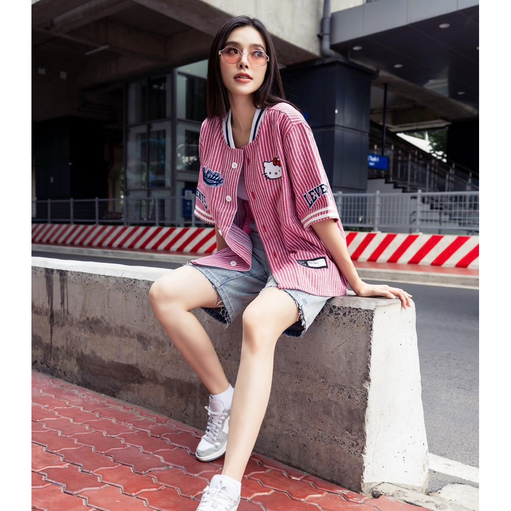 🐱Levents x hello kitty 🐈‍⬛ ของแท้ส่งตรงจากแบนด์พรี 1-2วีค 🍒รบกวนทักถามวันส่งของก่อนสั่ง🤏🏼