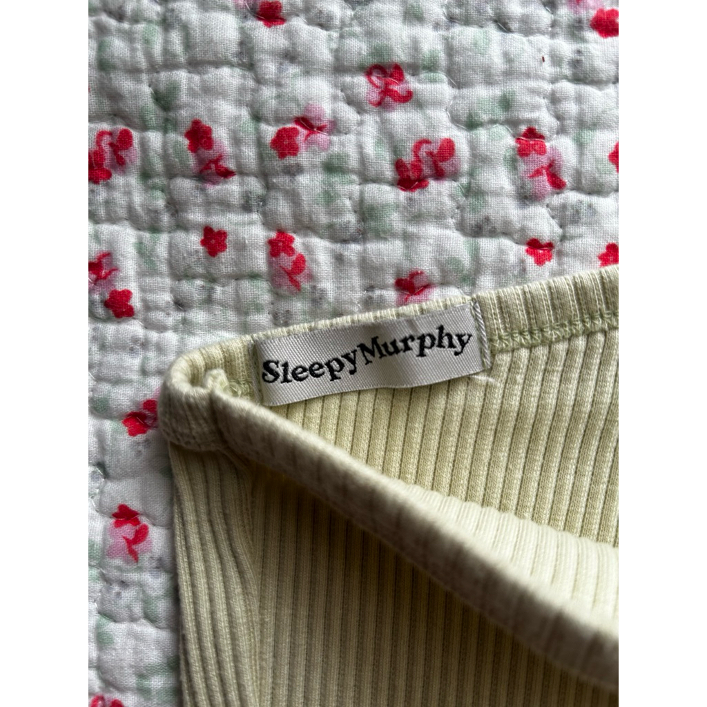 Sleepy Murphy - Carla top เสื้อปาดไหล่ One-shoulder Top