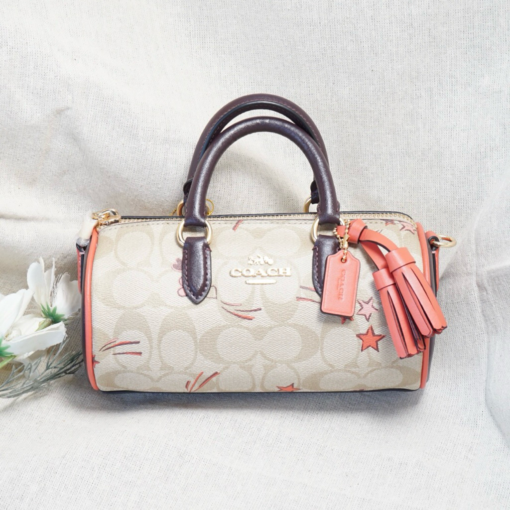 แท้💯มือ 1🌟พร้อมส่ง🎀 กระเป๋า Coach Lacey Crossbody CK689🧸💕