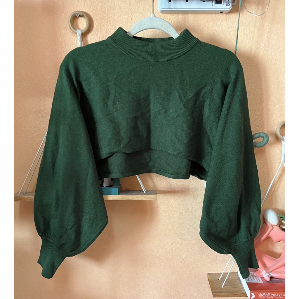 ส่งต่อ 98% เสื้อสเวตเตอร์ไหมพรมแบบคลุมไหล่ ครึ่งตัว ไม่คัน คอปีน แบรนด์🇯🇵 LBC สีเขียวเข้ม แฟชั่น แขน