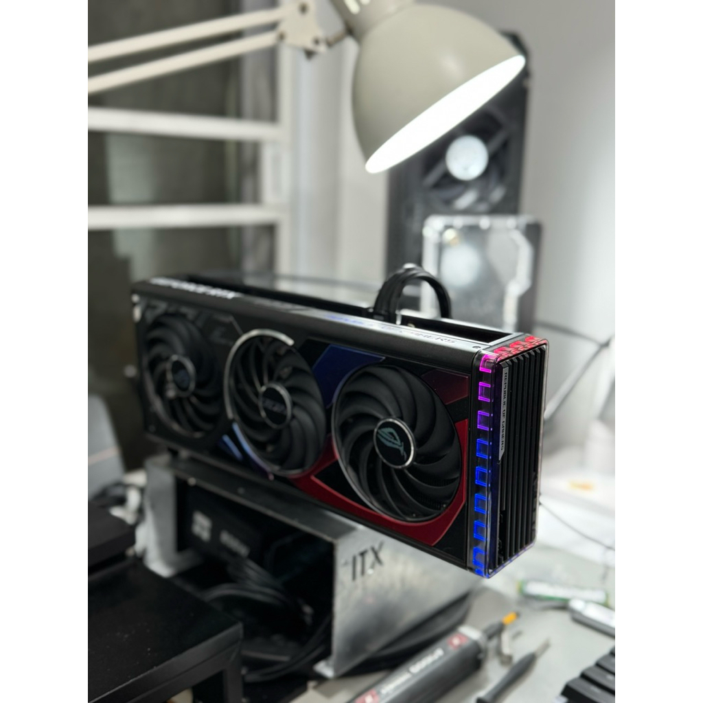 ASUS ROG STRIX RTX 4070Ti