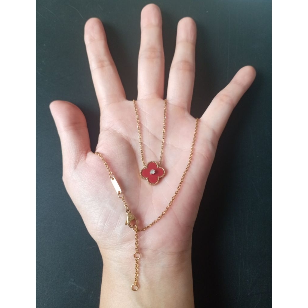 ✨ สร้อยคอทอง 18K ดีไซน์หรู สไตล์ Van Cleef & Arpels ✨เรียบหรู...ดูแพงในทุกมุมมอง
