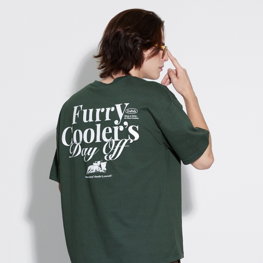 Classy Club - เสื้อยืด แขนสั้น รุ่น Friends Sheep N0.38 - Friends Furry Cooler's Day Off Col.