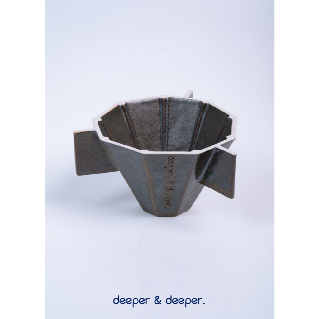 " little wing " deeper & deeper. Dripper ดริปเปอร์รุ่น ลิตเติ้ลวิง สี black mirror (ดำประกาย)