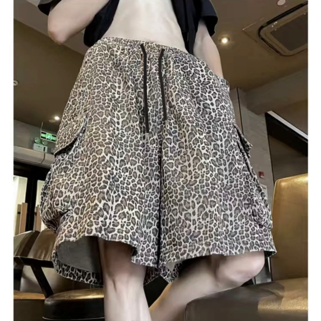 พิมพ์ลายเสือกางเกงขาสั้นทรงหลวมและขนาดใหญ่ กระเป๋าใหญ่ AS87 Man Clothing ผู้ชาย