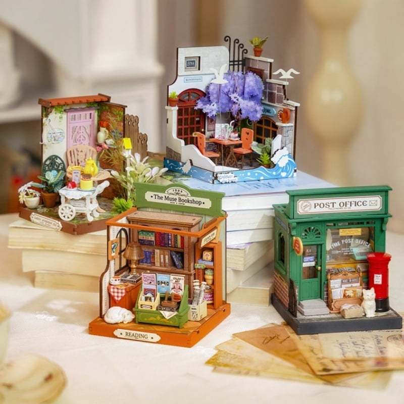 Rolife DIY Miniature House Kit : Little Warm Space Series 3 ชุดโมเดลตัวต่อไม้ บ้านตุ๊กตา | ของแต่งบ้าน ของเล่นตัวต่อ
