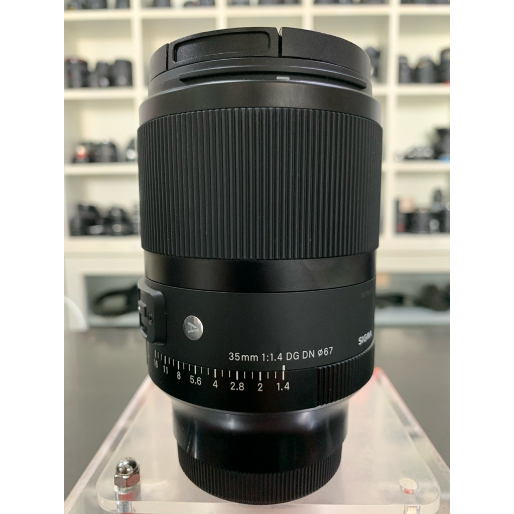 SIGMA 35mm F1.4 DG FOR SONY ไม่มีhood