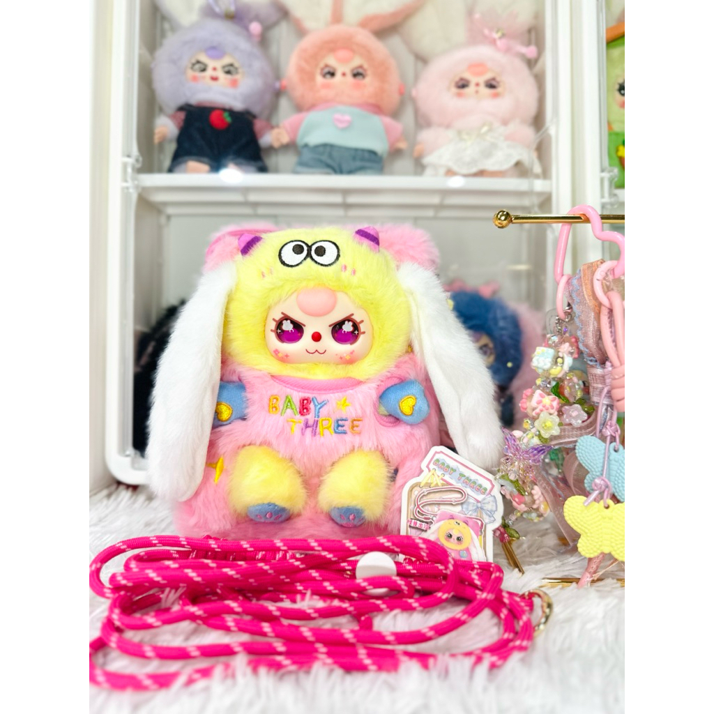 กระเป๋าใส่โทรศัพท์ v2 baby three แบบลุ้นเอง และแบบเลือกตัว