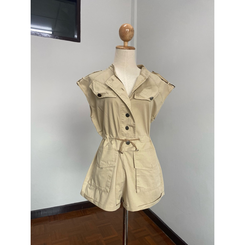 50฿ - 120฿ 🌼❤️ จั๊มสูท มือสอง S M