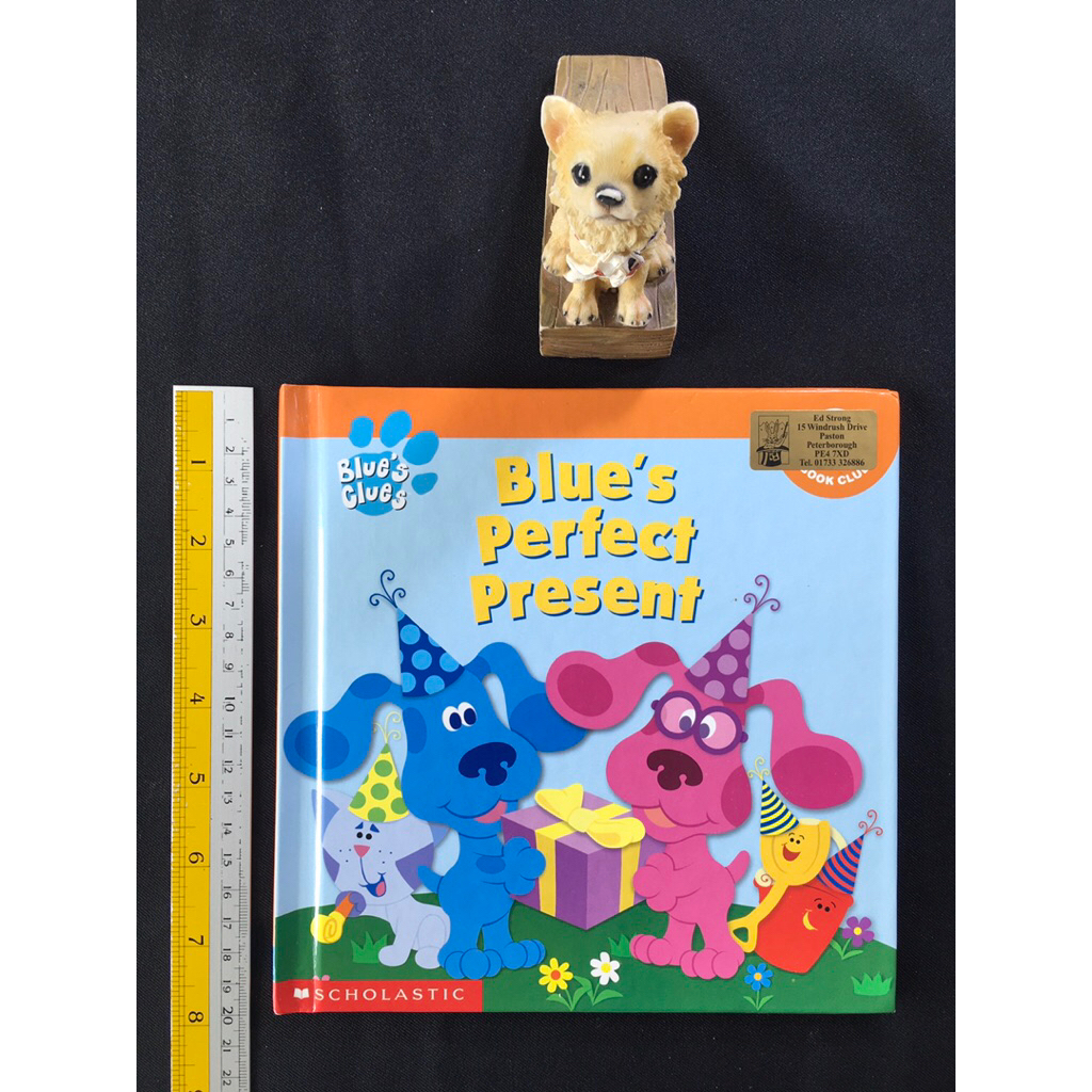 Blue’s Clues Blue’s Perfect Present หนังสือภาษาอังกฤษปกแข็ง (Pre-owned)