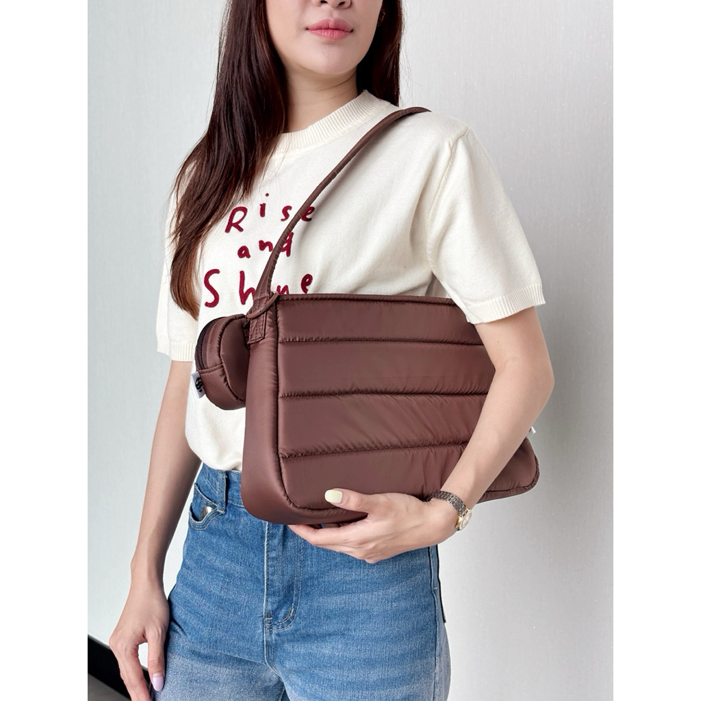 LATTE กระเป๋าสะพายไหล่ ใส่ไอแพด11“ สีน้ำตาล🤎