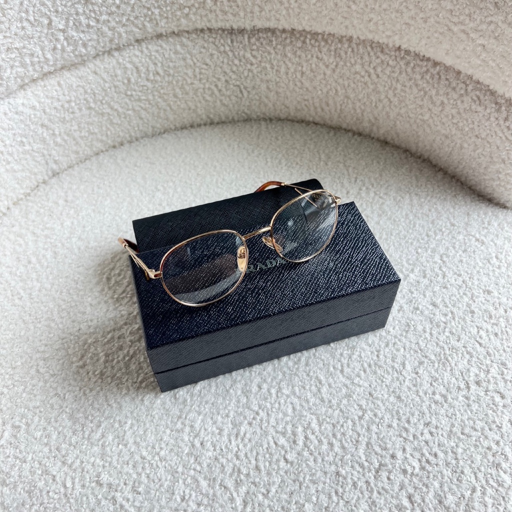 แว่นตา Pd A50V eyewear Y25 กรอบทอง Logo ดำ (ของแท้,มือ1)