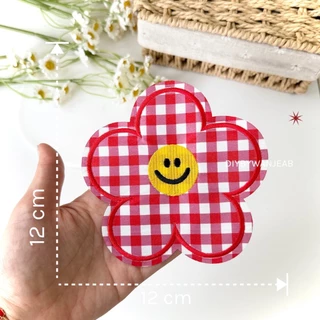 ตัวรีด ลายดอกไม้ DIY ตกแต่ง ปักผ้า ติดเสื้อ/กระเป๋า ตกแต่ง กาวพร้อมติด ละลายติดเนื้อผ้าเมื่อโดนความร้อน