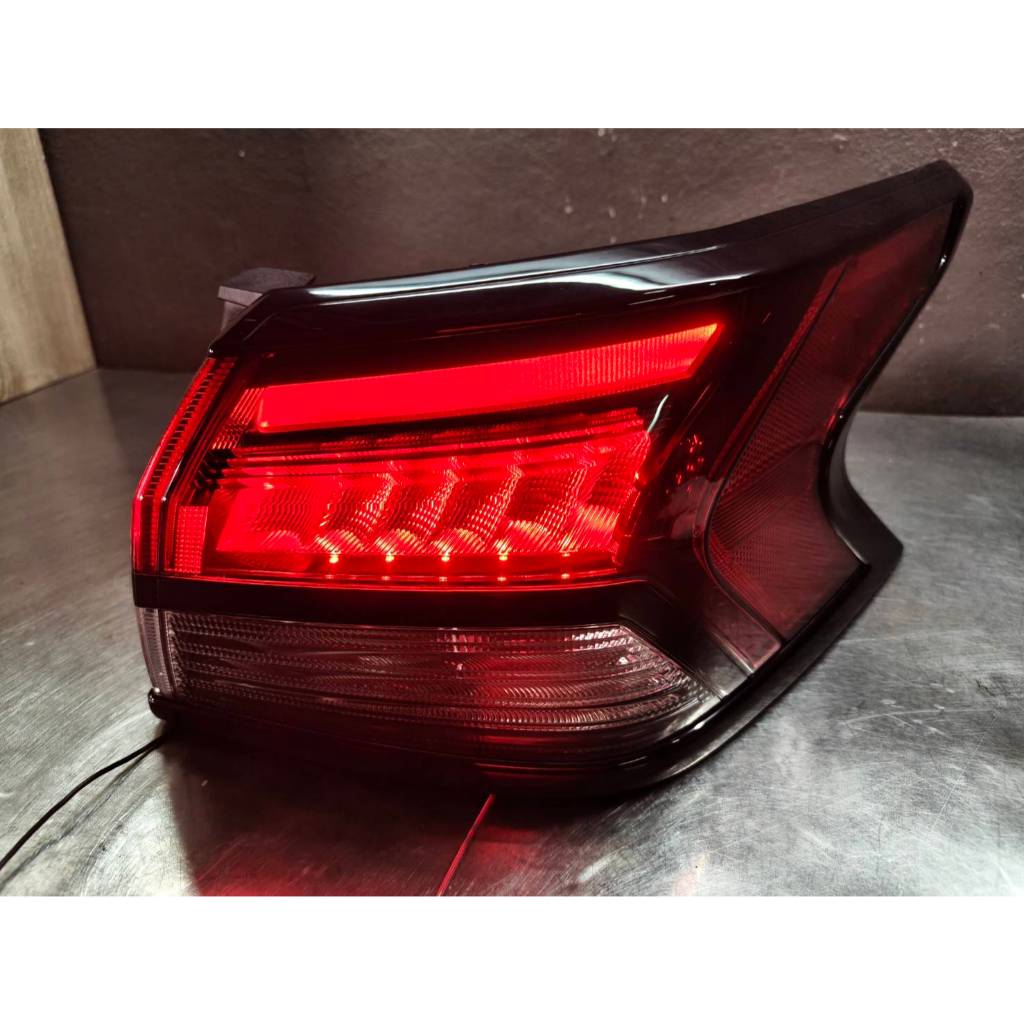 ไฟท้าย R ข้างขวา Nissan Almera 1.0L Turbo โฉม N18 LED (มือสอง)แท้TH-2020-2025