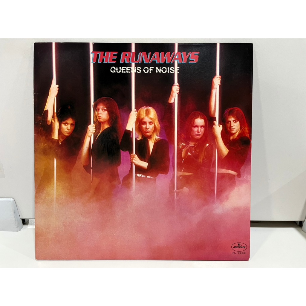1LP Vinyl Records แผ่นเสียงไวนิล  THE RUNAWAYS QUEENS OF NOISE RJ-7209  (J3C233)
