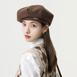 ส่งเร็ว🚚หมวกเบเร่ต์ Beret สไตล์เรโทร แฟชั่น พิมพ์ลายตัวอักษรโลหะ ผ้าสังเคราะห์นุ่ม สําหรับผู้หญิง มีหลายสี-Yanakala