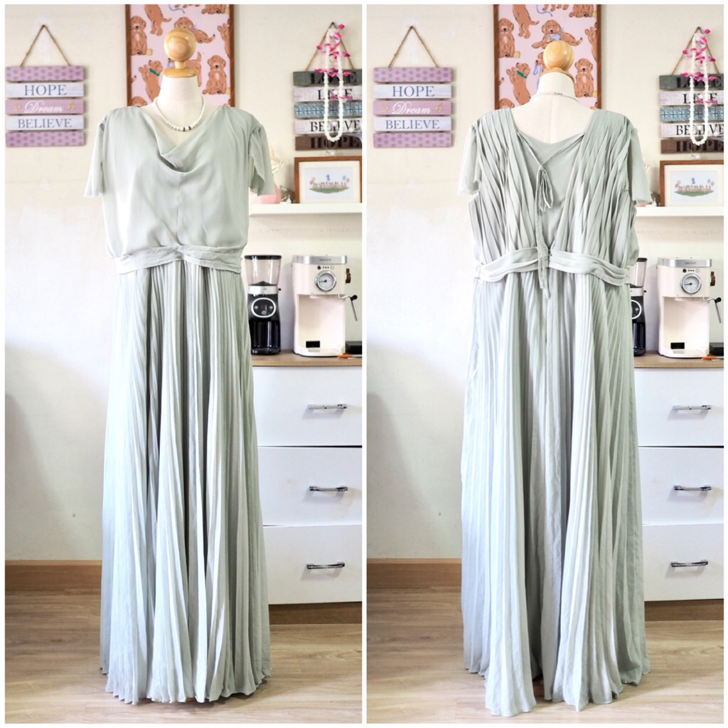 เดรสยาวอัดพลีทสีเขียวอ่อนแบรนด์ JJ's House