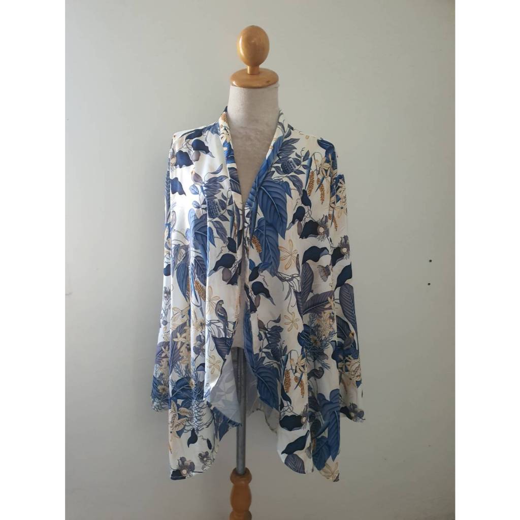 FF06562 เสื้อคลุมแฟชั่น มือสอง อก free-52 นิ้ว