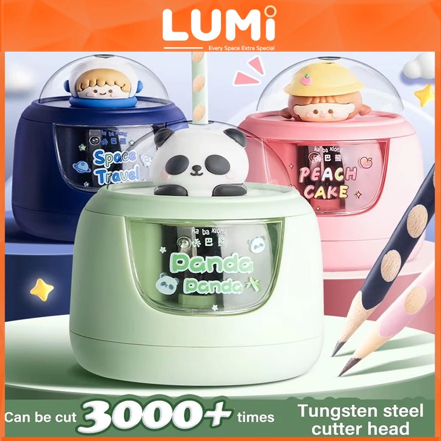 LUMI เครื่องกบเหลาดินสอไฟฟ้า กบเหลาดินสออัตโนมัติ กล่องใส 3 วินาทีให้เสร็จ รุ่นใช้แบตเตอรี่ พร้อมหัวตุ๊กต