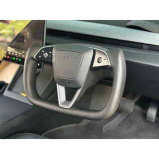 Tesla model 3 Highland พวงมาลัยYoke V.3 มีทั้งดำ/ขาว