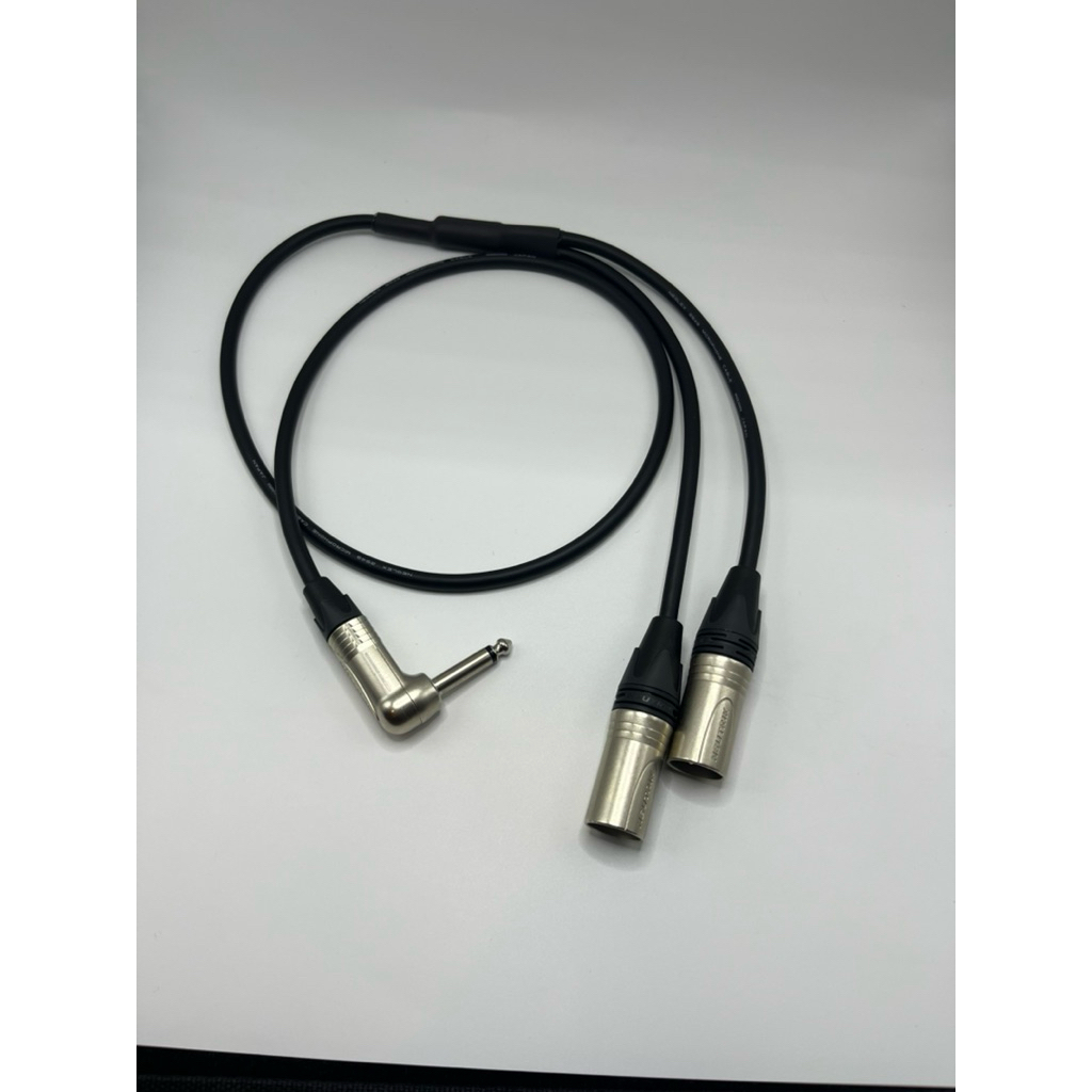 สายy ts1-xlrผู้2 หัวNeutirk สายmogamiรุ่น2549 ทองแดงแท้100% เชื่อมด้วยตะกั่วเงิน