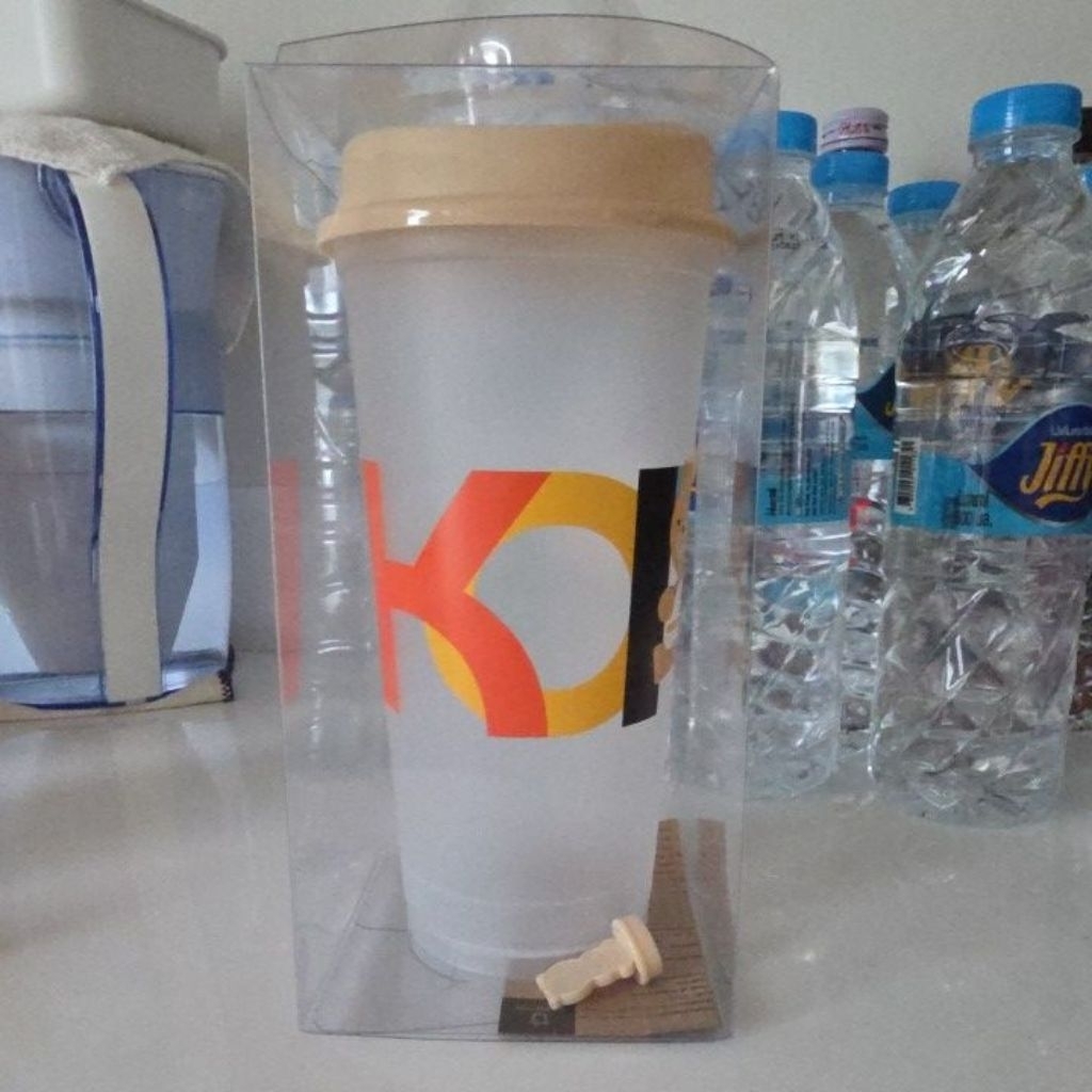 อ่านก่อนกดซื้อ..แก้วน้ำพลาสติก 700 ml koi the