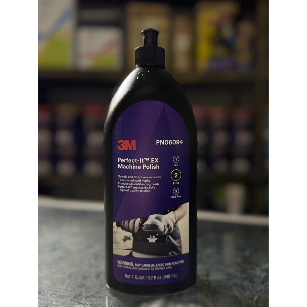 3M 06094 น้ำยาขัดละเอียด ชนิดลบรอยขนแมวและชักเงา สีดำ เบอร์ 2