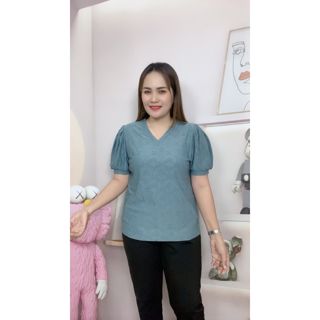 เสื้อแฟชั่นสาวอวบ เสื้อสีดำ เสื้อลูกไม้ฉลุุ  รอบอก36-48นิ้ว รุ่น915