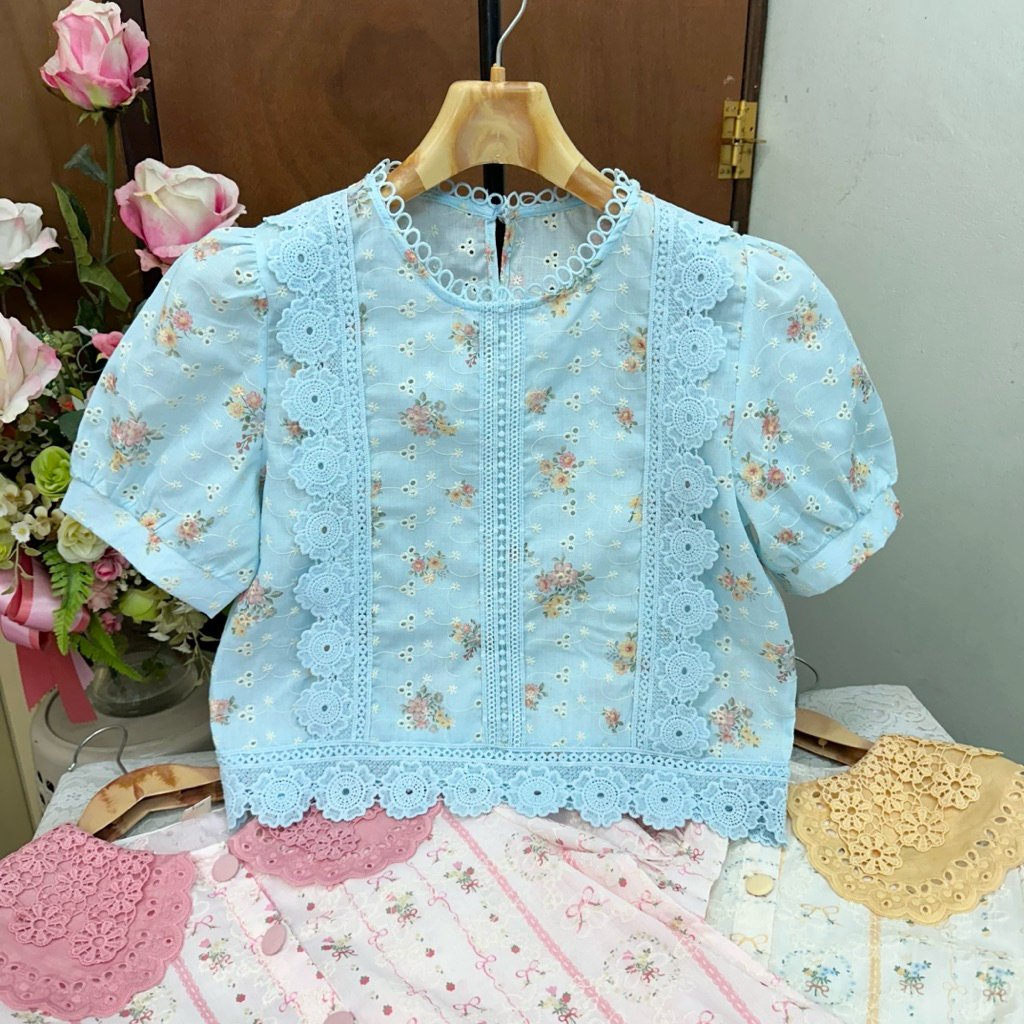 เสื้อแฟชั่นแขนตุ๊กตา ผ้าคอตตอนแต่งระบายลูกไม้ อก38นิ้ว - รูปที่ 3