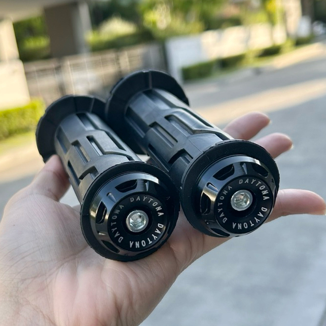 ปลอกแฮนด์นิ่มๆ สีดำล้วน พร้อมปลายแฮนด์ (ดำ-Daytona)