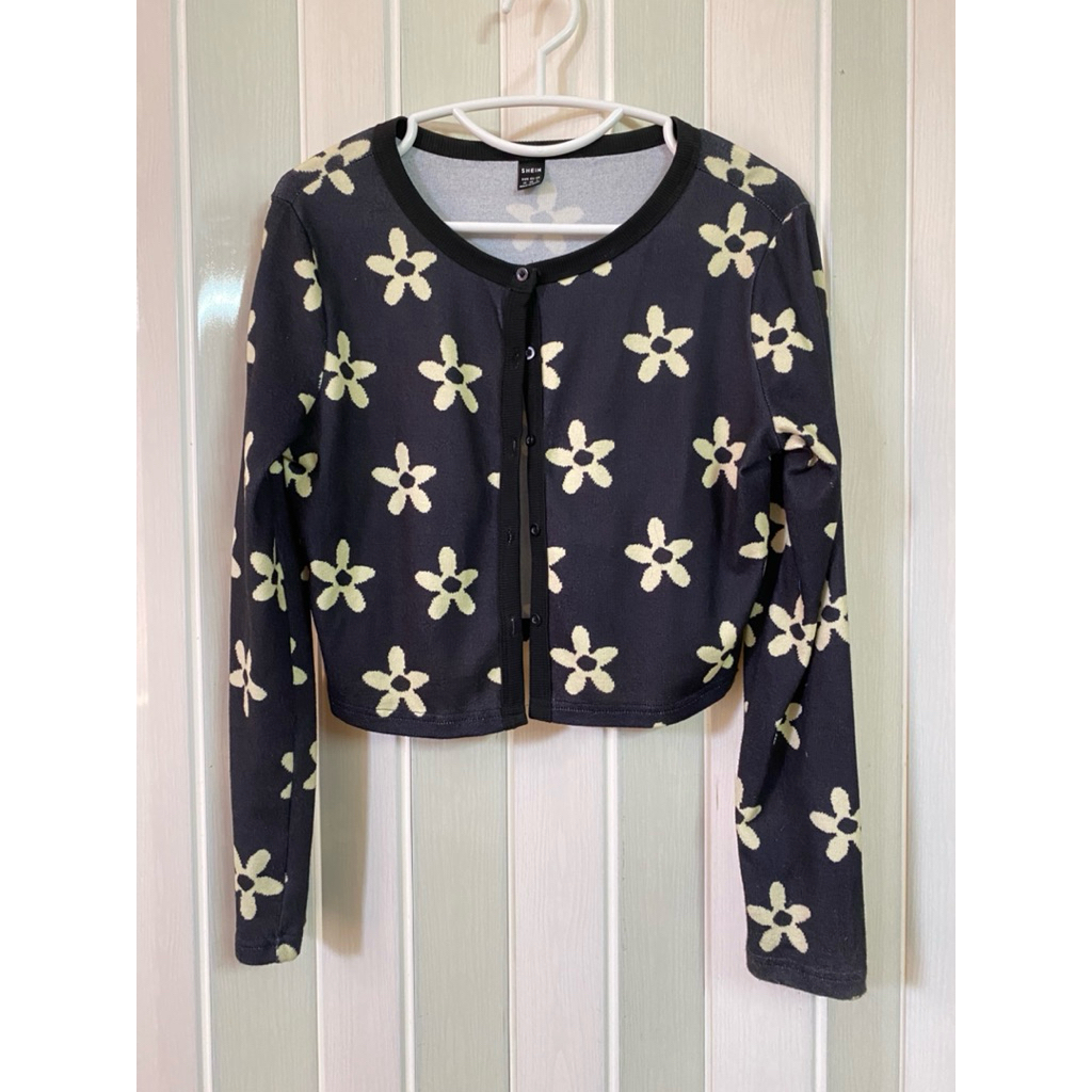 เสื้อผู้หญิง คาดิแกน ชีอิน SHEIN🤍🖤