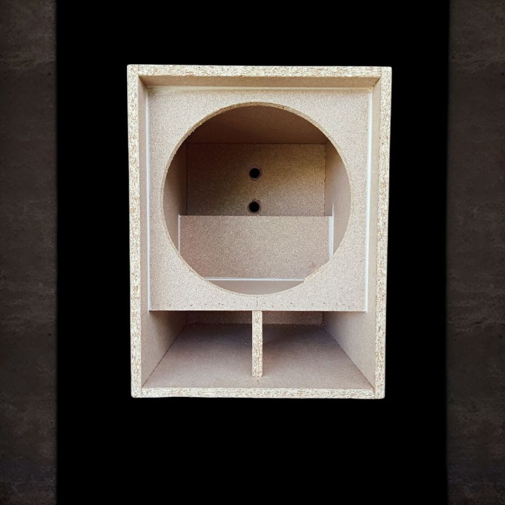 ตู้Jบิน12นิ้ว งานดิบ ตู้เปล่า