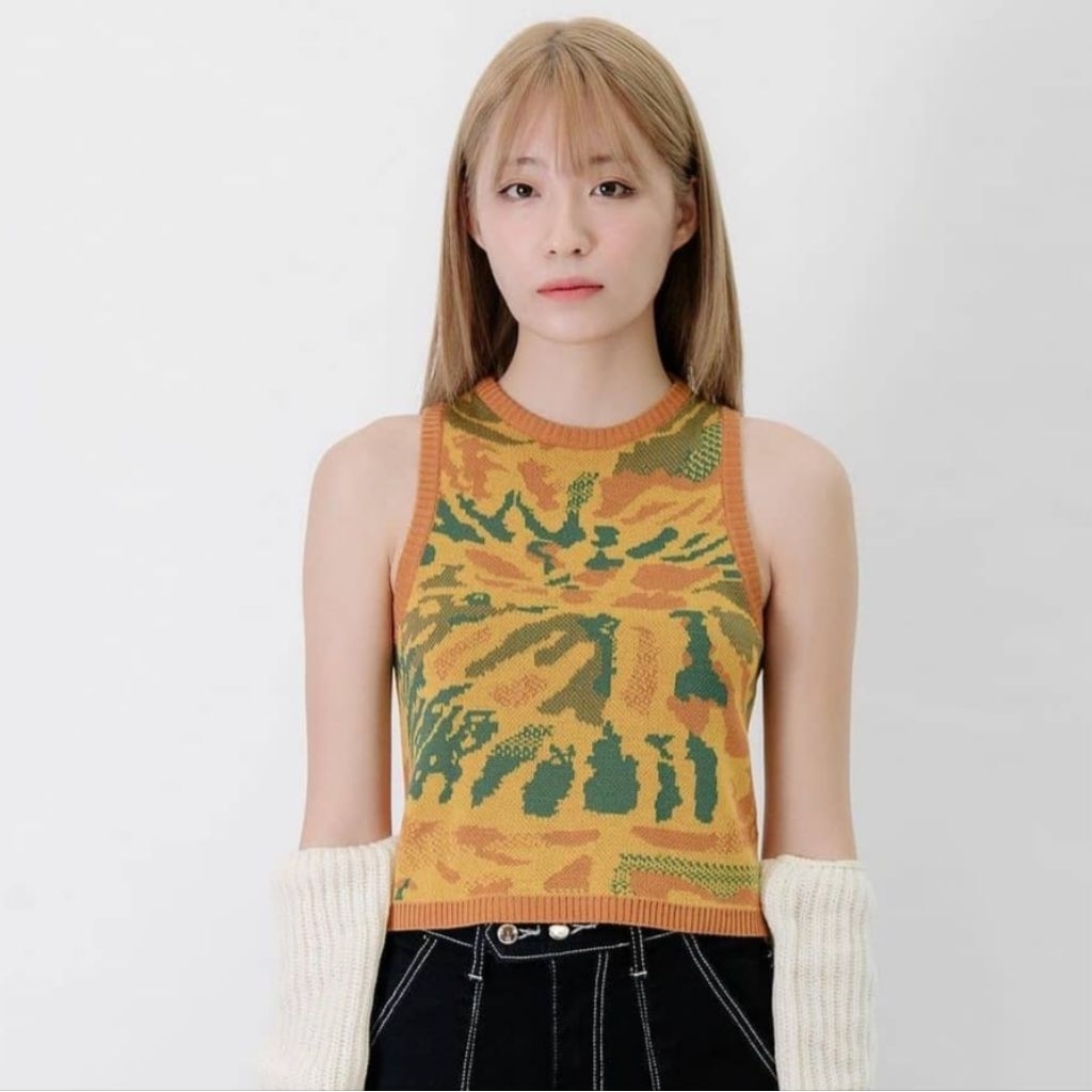 ส่งต่อเสื้อไหมพรมแขนกุด แบรนด์ kiddi.s (ใช้โค้ดลดได้ค่ะ)