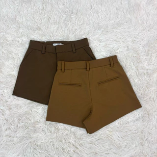Yada Pants | Lydia shorts กางเกงขาสั้น แต่งเจาะกระเป๋าหลัง ผ้าโรเชฟ sale*