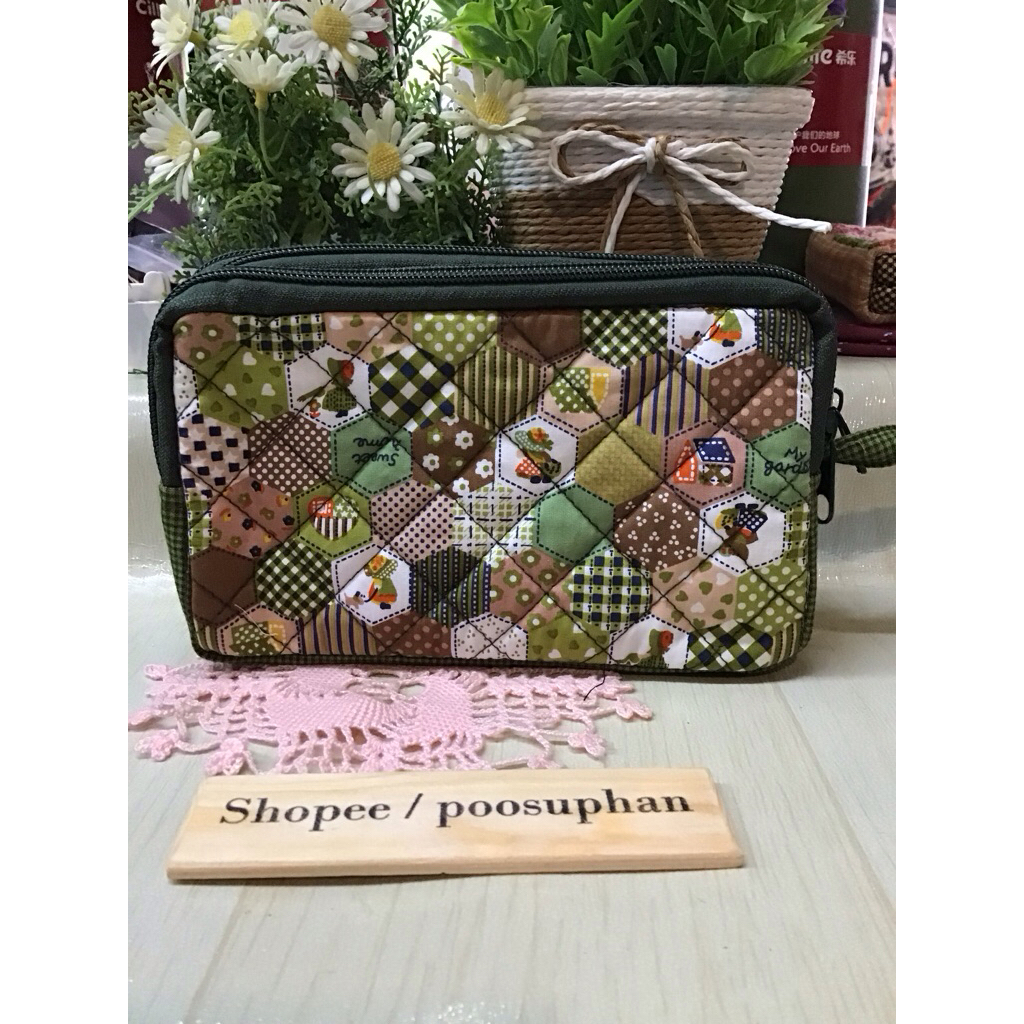 กระเป๋าผ้า 3 ซิป ใส่มือถือรุ่นใหญ่ แบงค์ไม่ต้องพับ