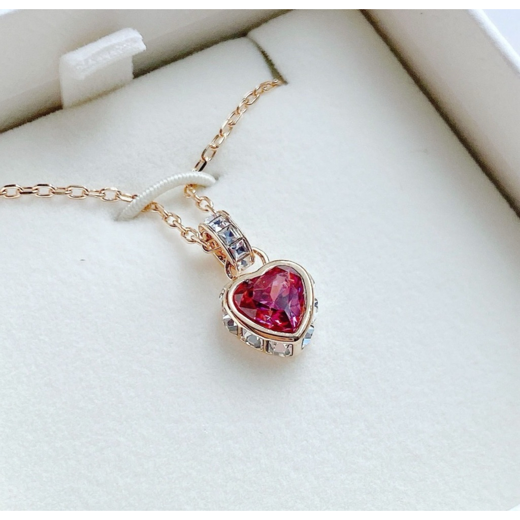 **พร้อมส่ง ใช้codeลดได้📌 Swarovski Stilla heart❤️necklace ✨✨