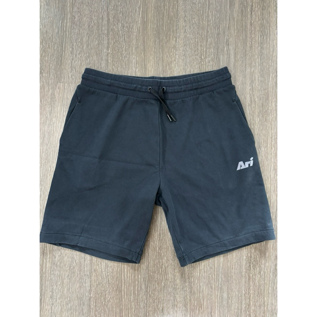 กางเกงขาสั้น Ari มือสอง ของแท้