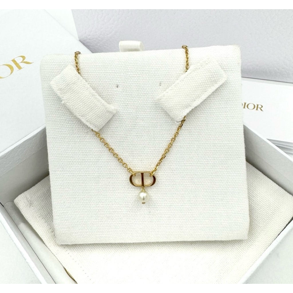 📿New! Dior necklace (❗️เช็คสต็อคก่อนสั่งอีกทีนะคะ)