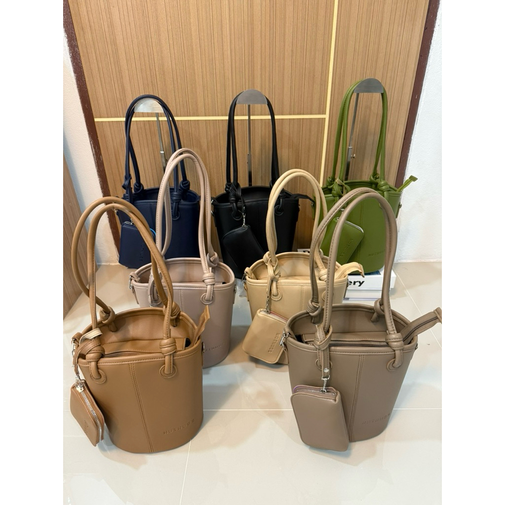 กระเป๋าทรงถัง กระเป๋าNutnuss รุ่นถังปต ฐาน7นิ้ว สูง9นิ้ว กว้าง5นิ้ว หนังPU โฮโลแกรม พร้อมกระเป๋าตังค์ มีสายยาว