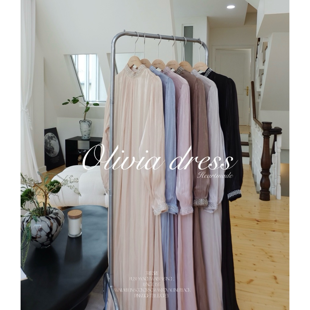 (D37) Heartmade—olivia dress🪡(สินค้าพร้อมส่ง)เดรสยาวผ้าชิมเมอร์ซับในทั้งตัวแต่งแถบมุขเพชรพร้อมฮิญาบ✨
