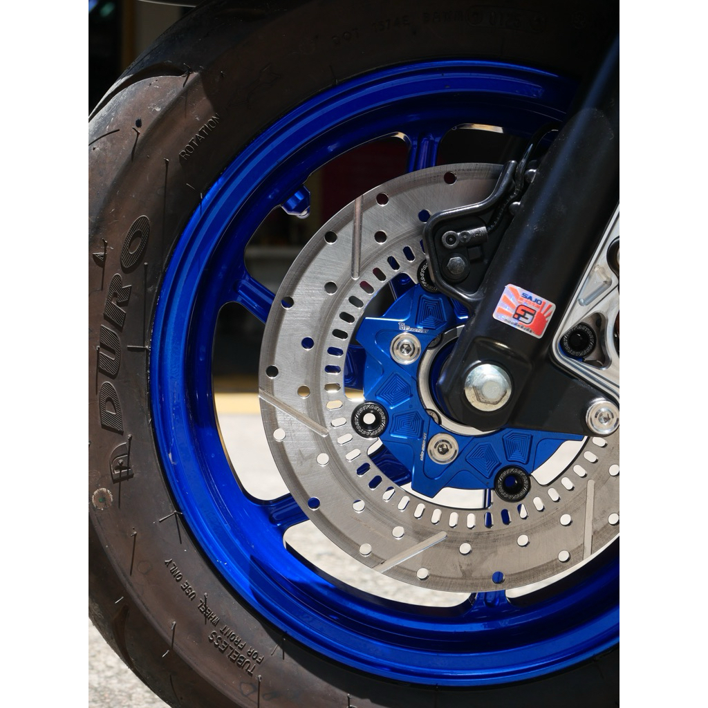 จานเบรคแต่ง giorno แบรนด์ TBT -ขนาด220 มิล ติดตั้งกับล้อ CNC เท่านั้น