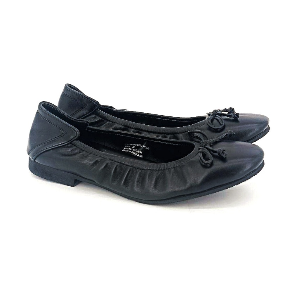YUKI SHOES รุ่น SOFU Plus รองเท้าบัลเล่ต์ หนังเทียม PU ส้นครึ่งนิ้ว สีดำ