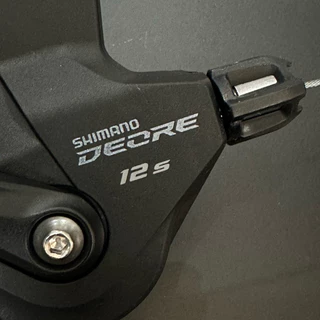 มือเกียร์ Shimano Deore M6100-R 12 สปีด ข้างขวา มีจอบอกเกียร์ ของแท้ จัดส่งไว