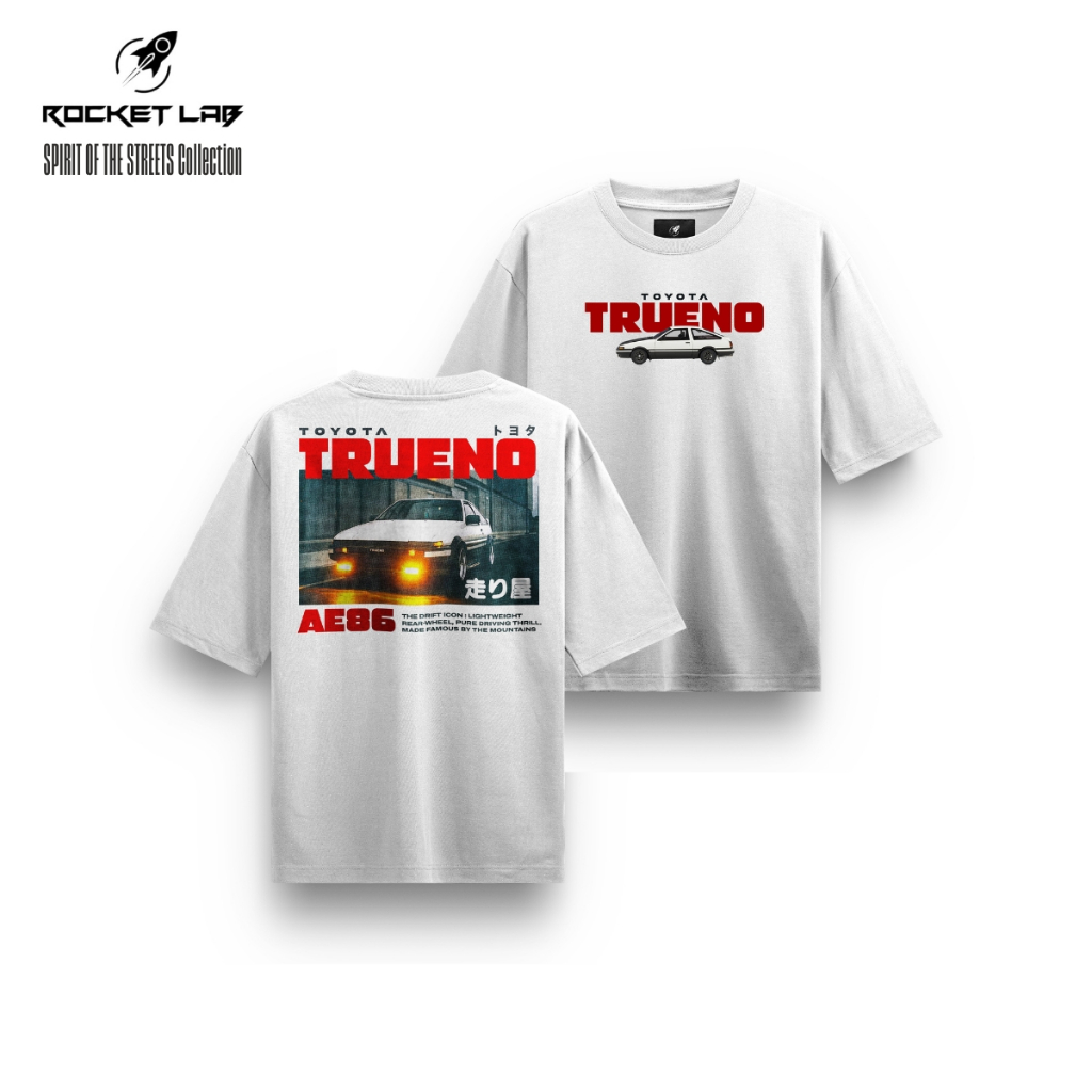 Trueno AE86 TOYOTA Rocket Lab เสื้อยืดสีขาว ผ้าคอตตอนพรีเมี่ยม USA สกรีนแบบ DTG งานละเอียดคุณภาพสูง สีคมชัด ROC041