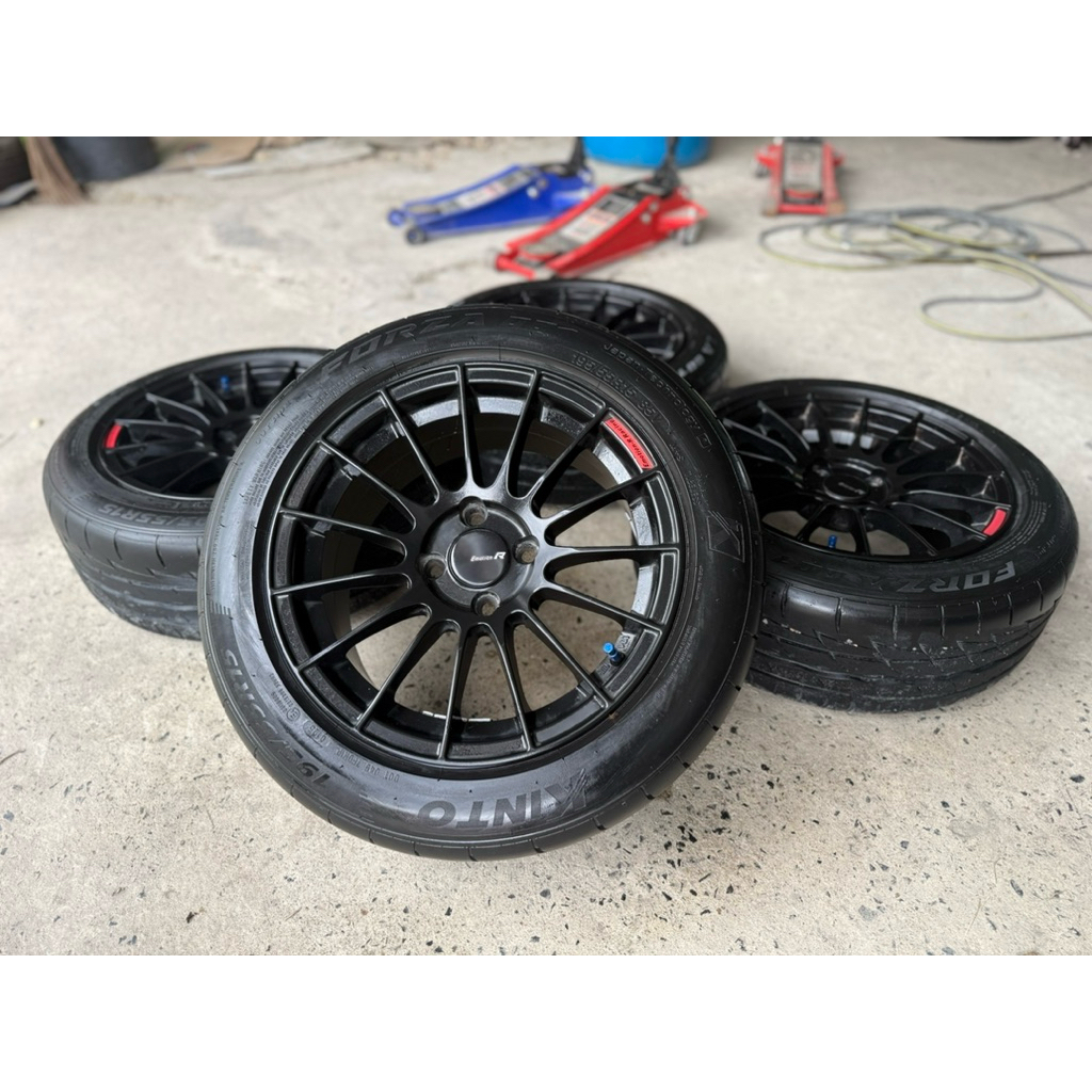 แม็กมือสองRS05RRขอบ15/7/35ใส่4/100พร้อมยาง%195/55r15ปี25(ราคาต่อ1วง)