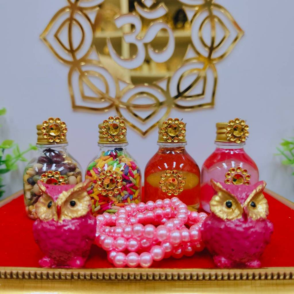 ชุดไหว้ขวดจิ๋วพระแม่ลักษมี พร้อมนกฮูกบานเย็นสร้อยเพชรคู่ ถวายพระแม่ลักษมี ขอพร สำเร็จทั้งปวง
