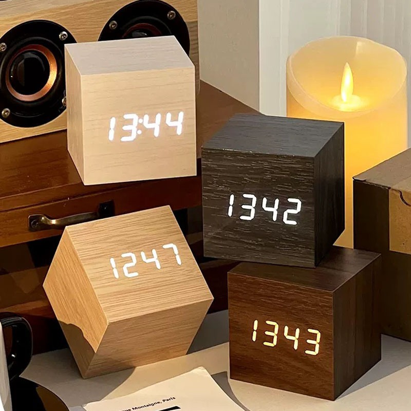 ✔[🇹🇭พร้อมส่ง🎁]LED เนื้อไม้ นาฬิกาปลุก การควบคุมเสียงอัจฉริยะ Alarm Clock04