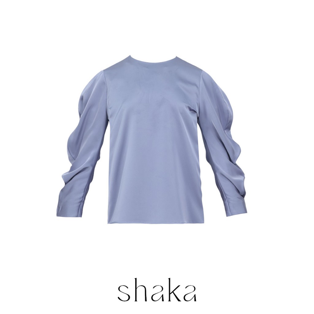 Shaka AW24 Melt Sleeve Satin Blouse เสื้อแขนยาว แขนแพทเทิร์น melt มีวอลลุ่ม (BLUE) BL-8241005 — صورة 7