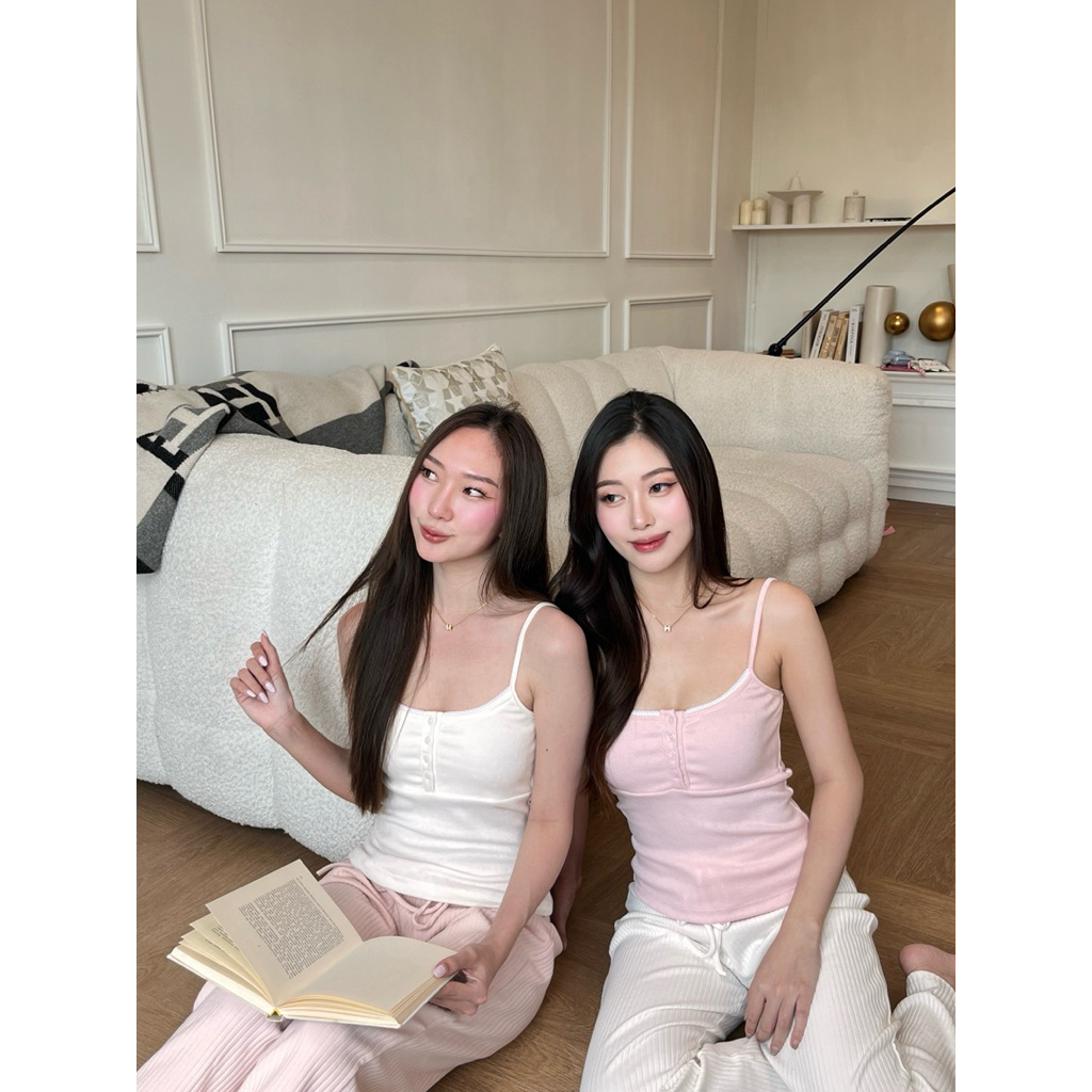 Babe top by shewear.bkk สายเดี่ยวกระดุม ผ้าฉลุลายหัวใจ